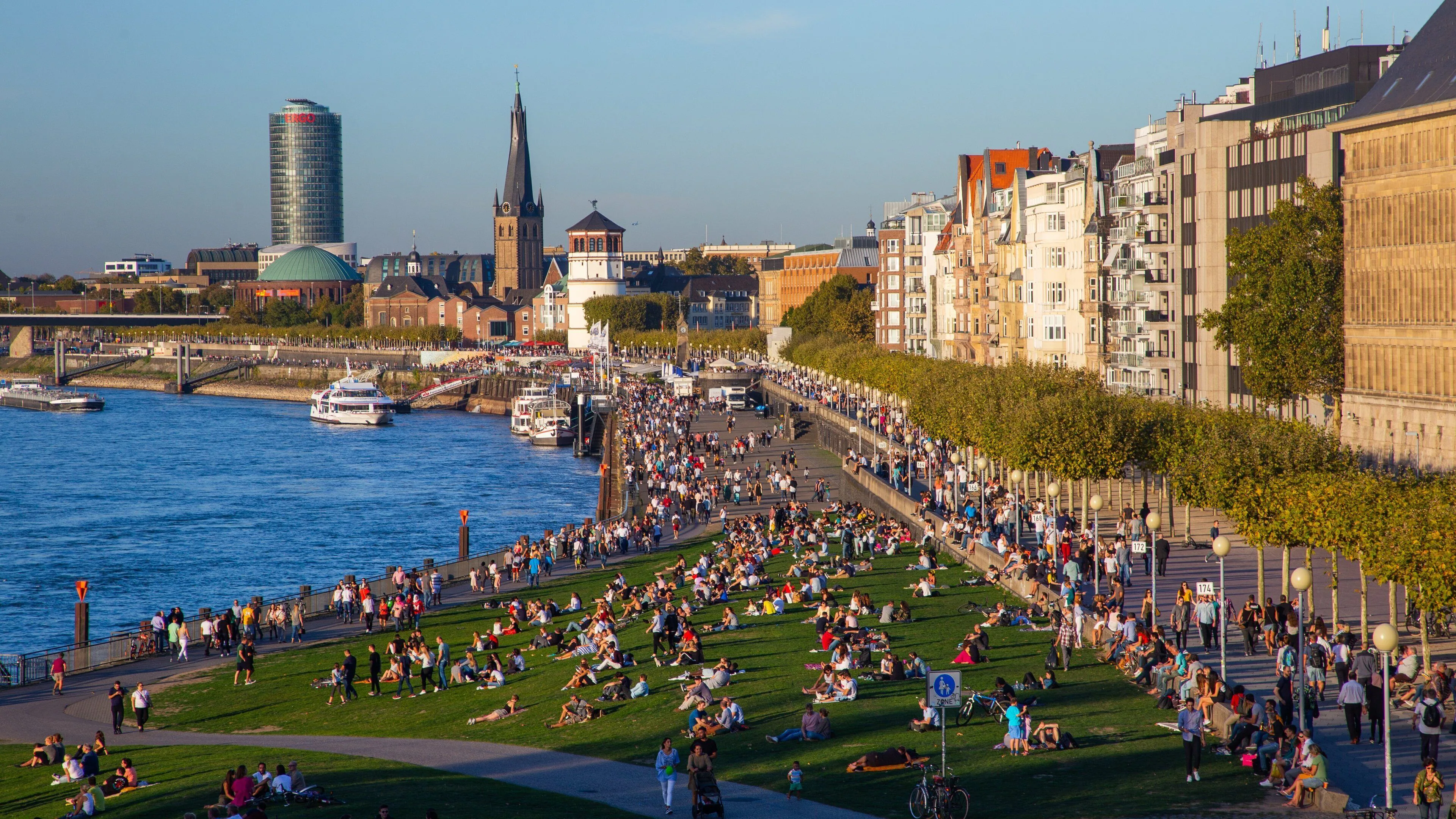 Düsseldorf – Almanya fotoğrafı
