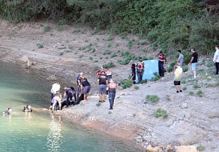 Разрушенная плотина