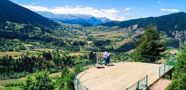 Orman Girişi ve Manzara Terası, İzmir fotoğrafı