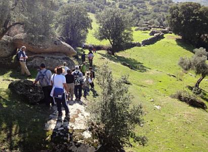 Yayla Açık Alanında Yürüyüş, Aydın fotoğrafı