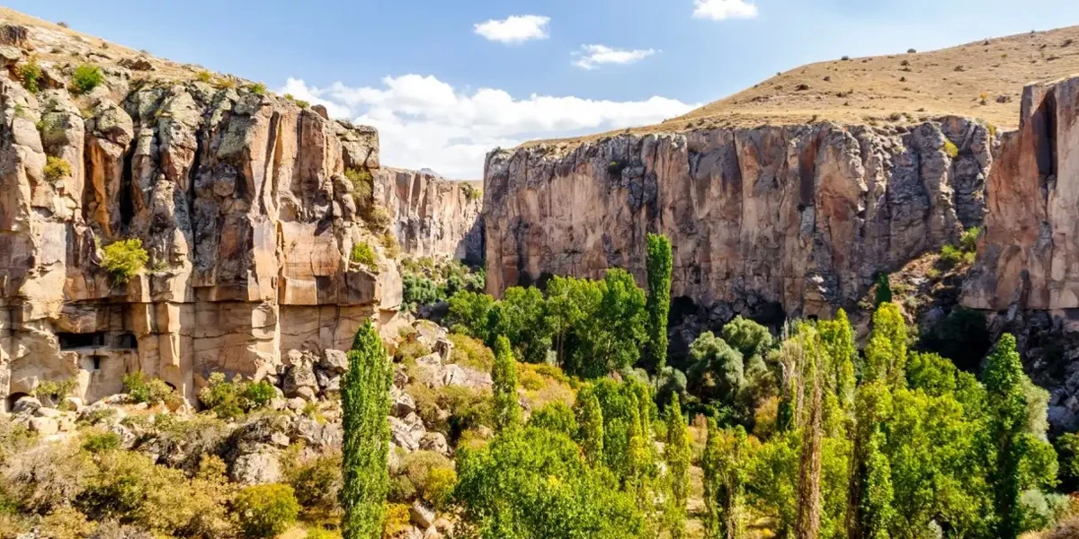 Ege Bölgesi Dağ ve Vadi Trekking Rotası