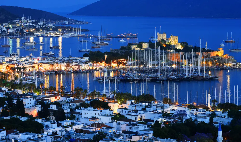 Bodrum'un Gece Hayatı: Efsanevi Eğlence ve Macera