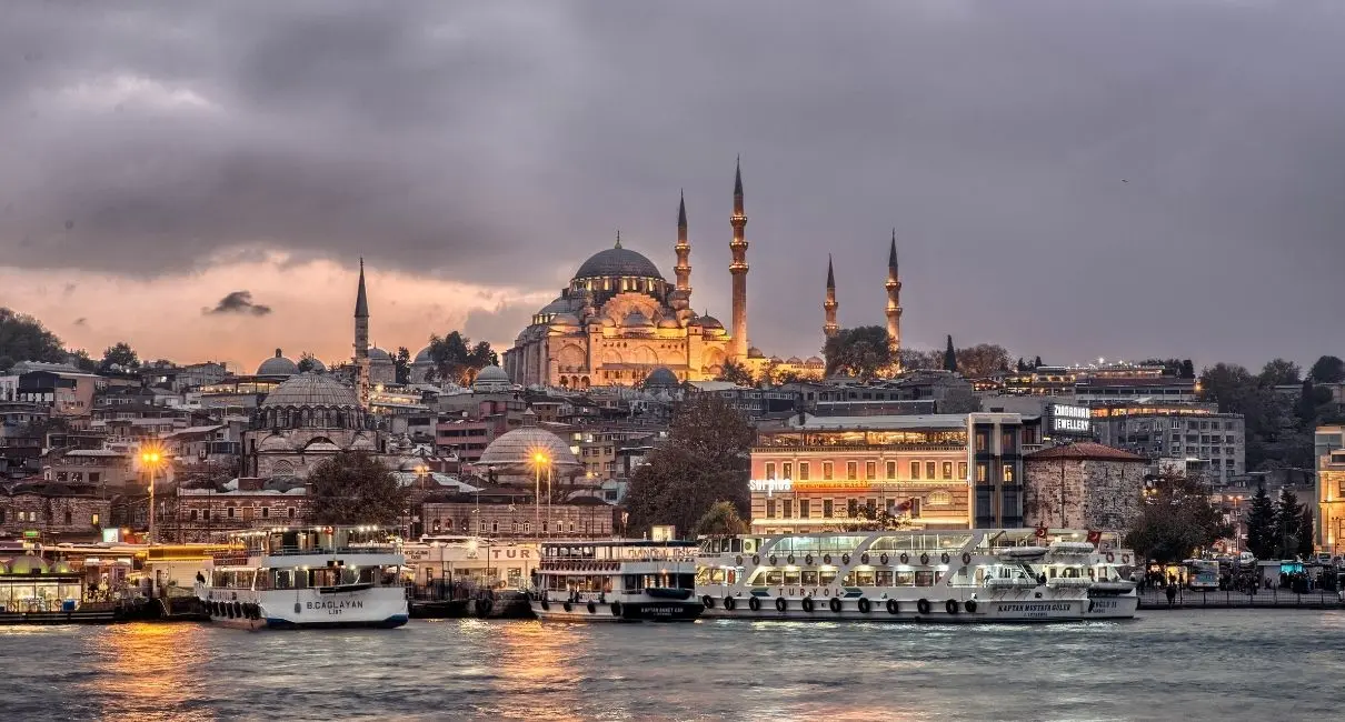 İstanbul'un Tarihsel Katmanları ve Kültürel Dokusu