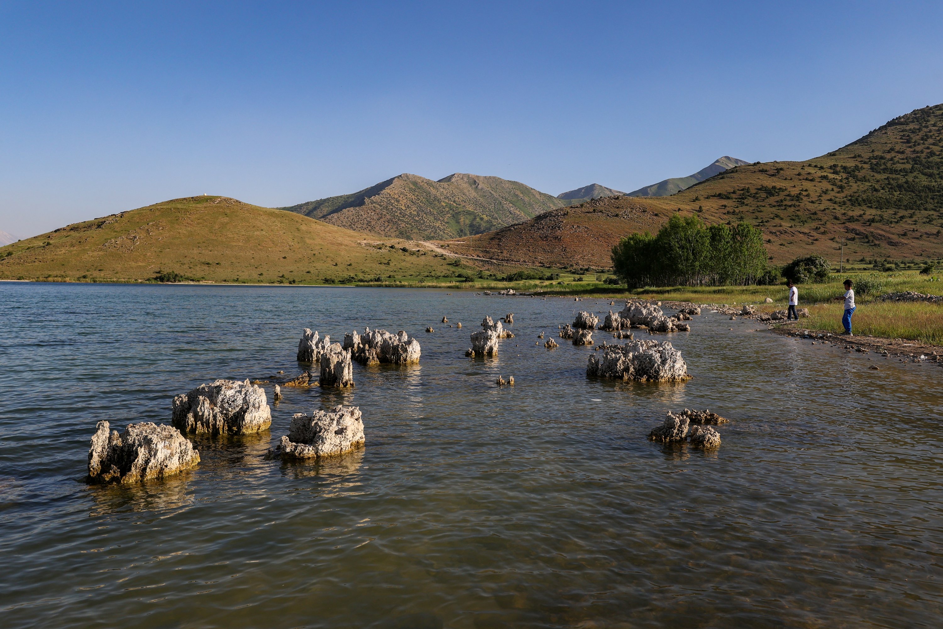 Van Gölü'nün Mucizeleri: Jeoloji, Efsane ve Tarih