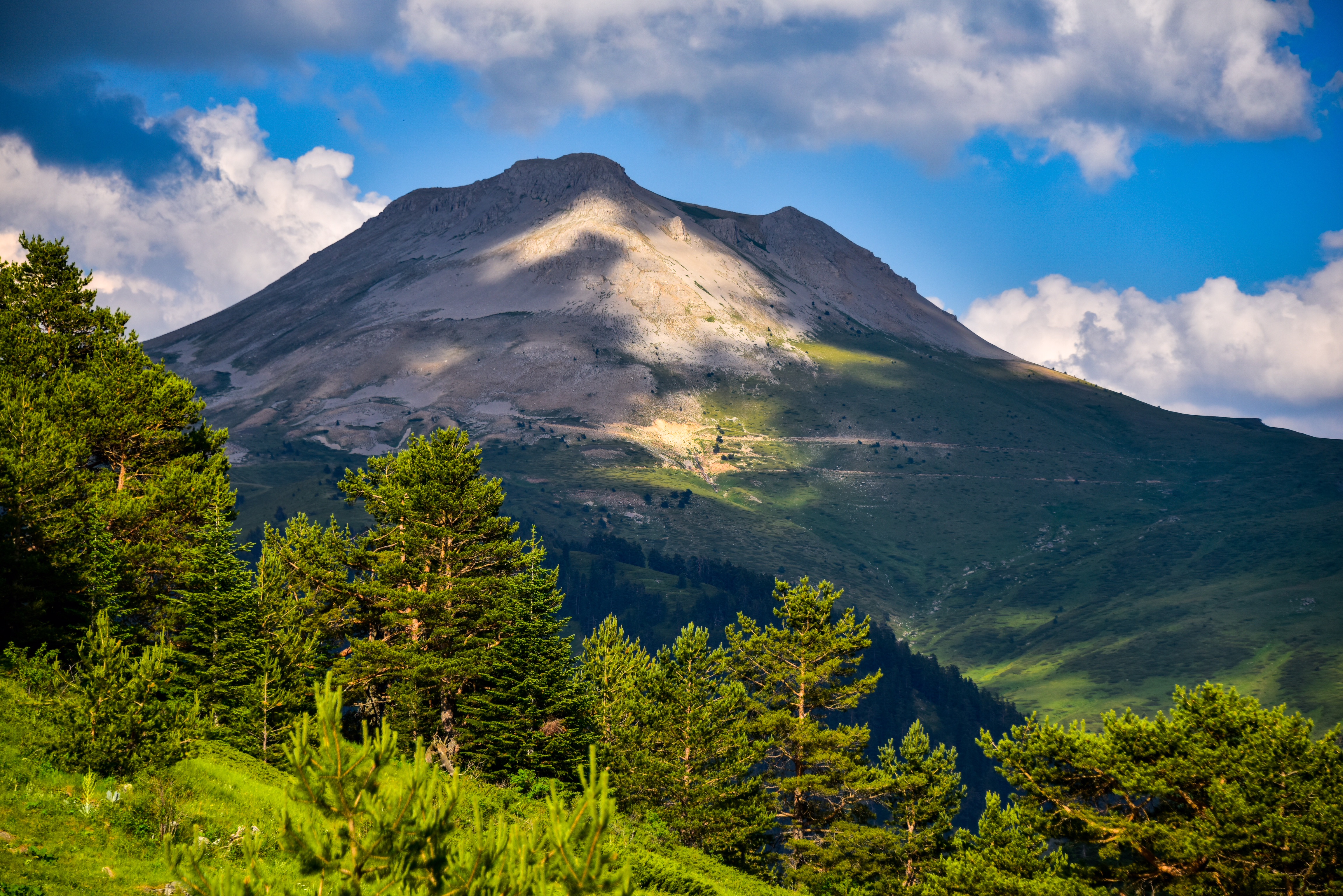 Ilgaz Dağları: Dört Mevsimde Doğanın İhtişamı ve Kış Turizmi Potansiyeli