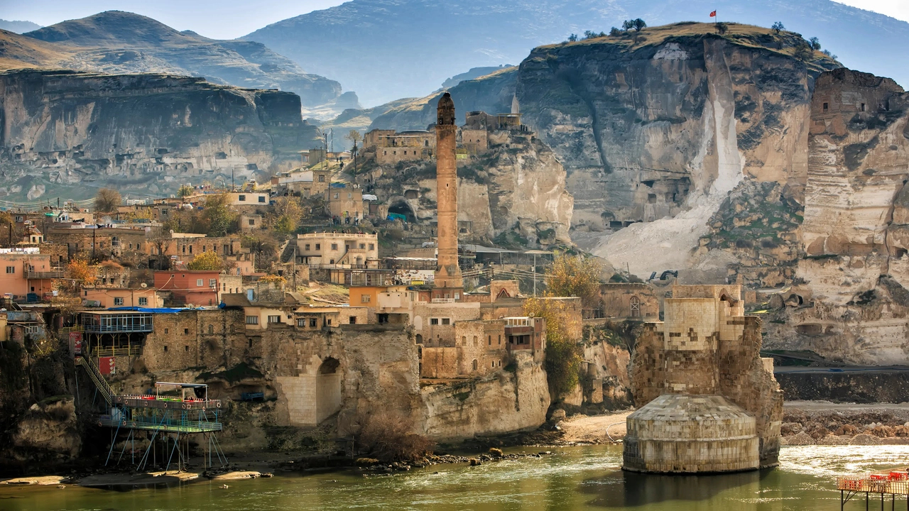 Hasankeyf: Sular Altında Kalan 12.000 Yılın Hikayesi