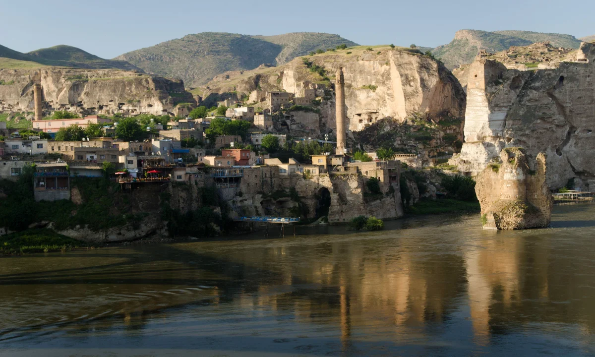 Hasankeyf: Sular Altında Kalan 12.000 Yılın Hikayesi