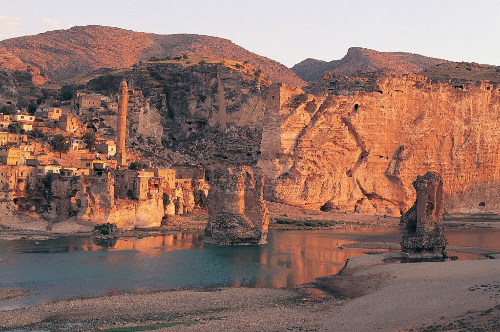 Hasankeyf: Sular Altında Kalan 12.000 Yılın Hikayesi