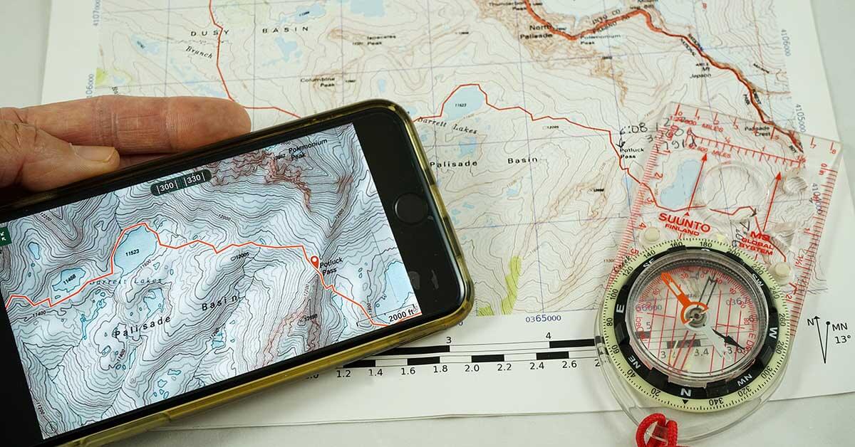 Doğada Yön Bulma: Akıllı Telefon Uygulamalarından Geleneksel Pusula ve Harita Kullanımına