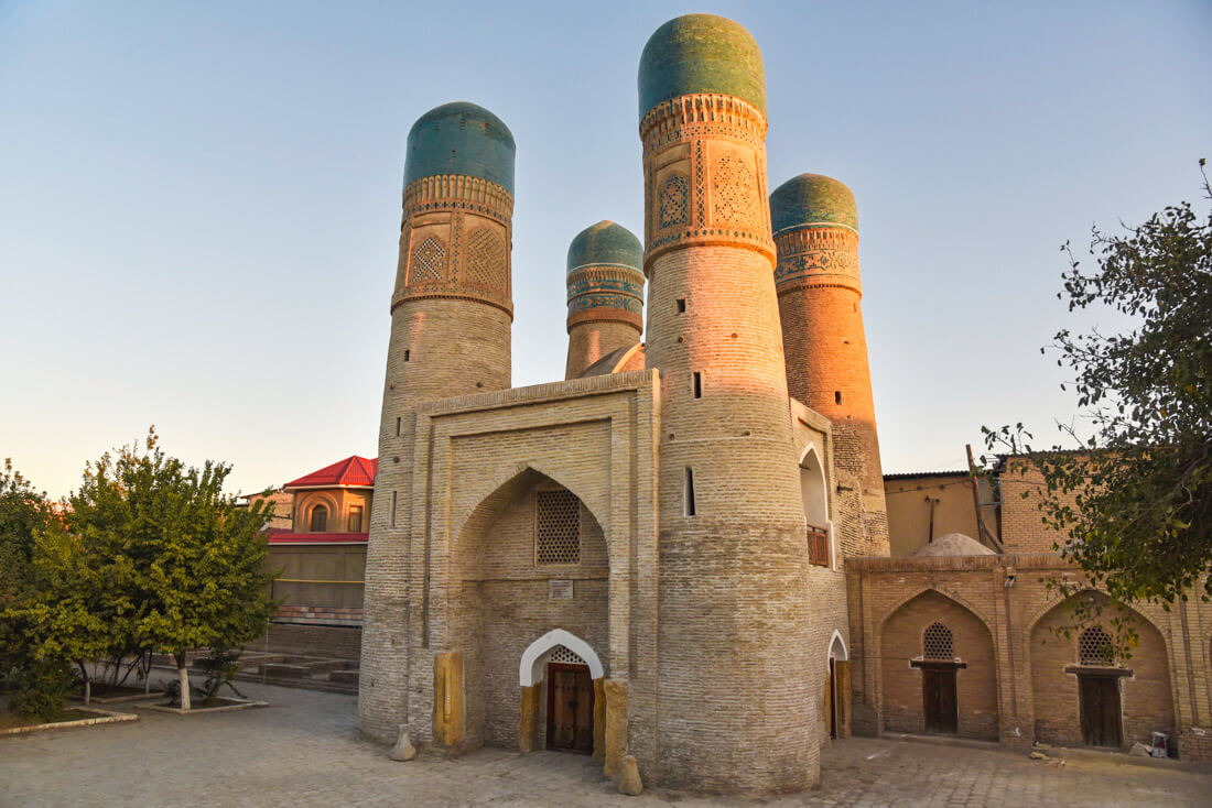 Orta Asya Türk Cumhuriyetleri: Köklerimize Yolculuk