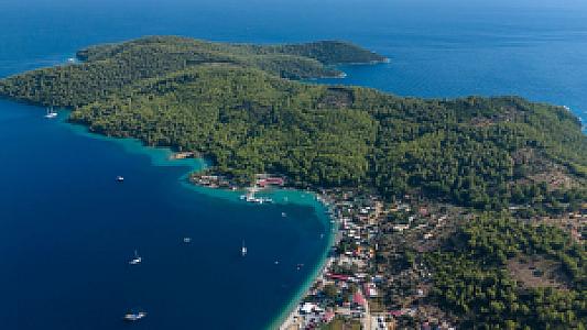 Akyaka Kıyı Yolu: Kaya Kilisesi ve Turnalı Plajı ile 210 km Doğal Macera